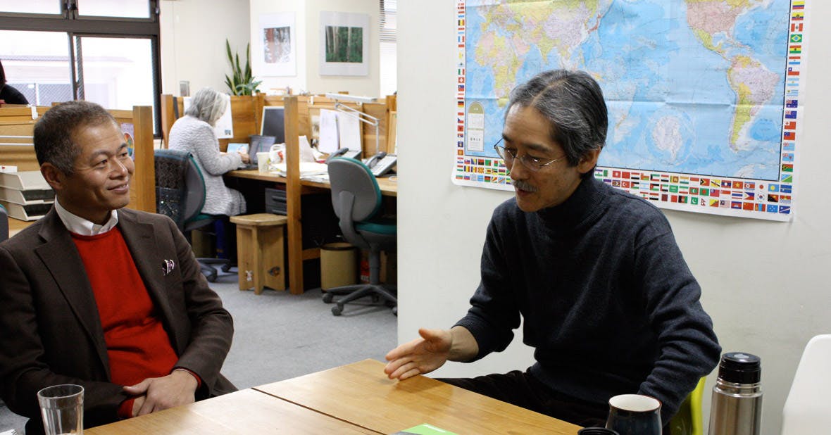 インタビューの様子写真