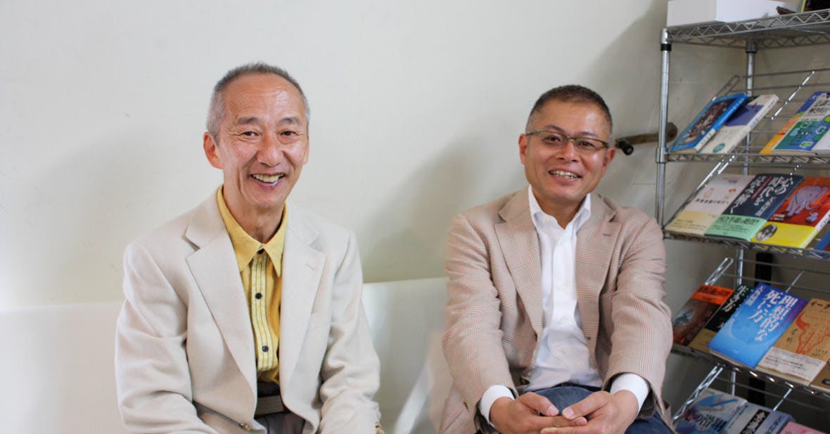 インタビューの様子写真