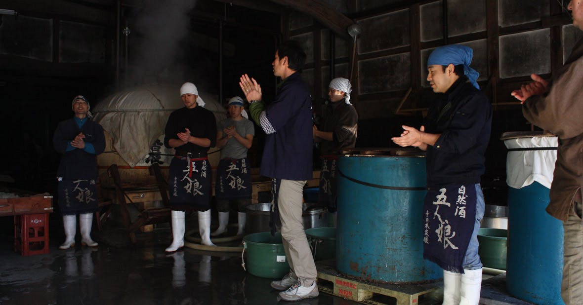 インタビューの様子写真