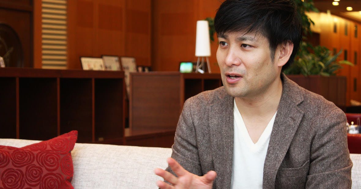 インタビューの様子(山崎亮さん)